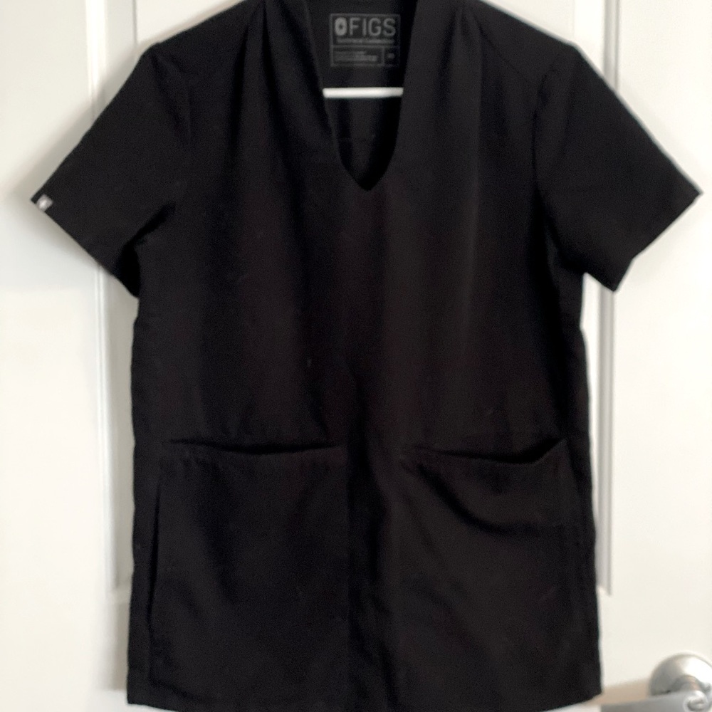 Women’s figs scrub top
